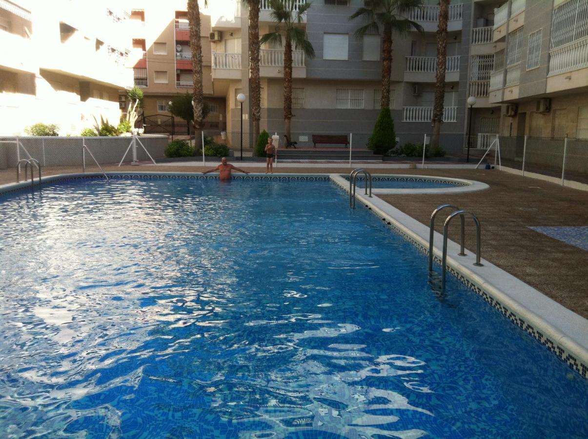 Exceptionnel Appartement En Espagne Torrevieja Extérieur photo